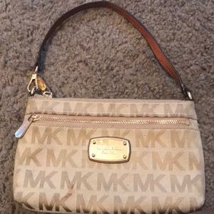 Michael Kors Handbag never worn